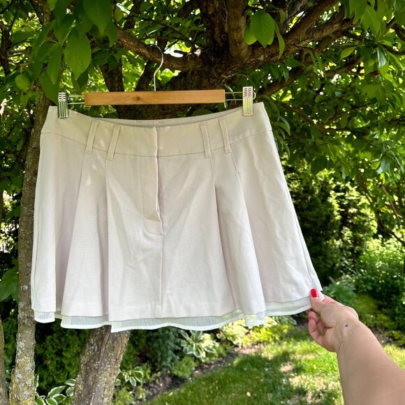 Ivory Pleated Mini Skirt - Picture 1 of 5